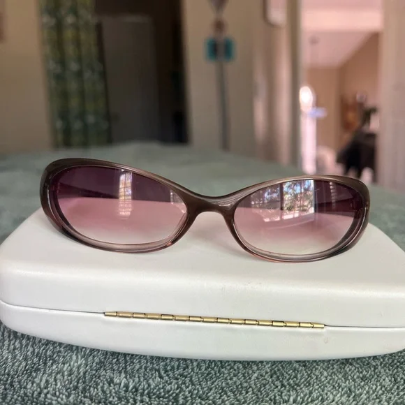 Authentic Vera Wang sunglasses NWT Vera Wang V612 Sunglasses Sun Glasses Black Authentic New  main image 2